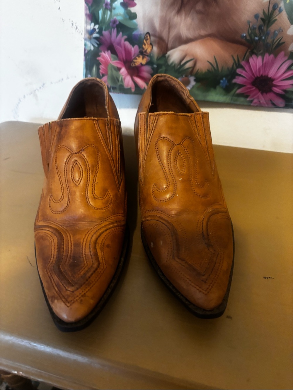 Maine Woods Women's Tan Leather Western Ankle Booties